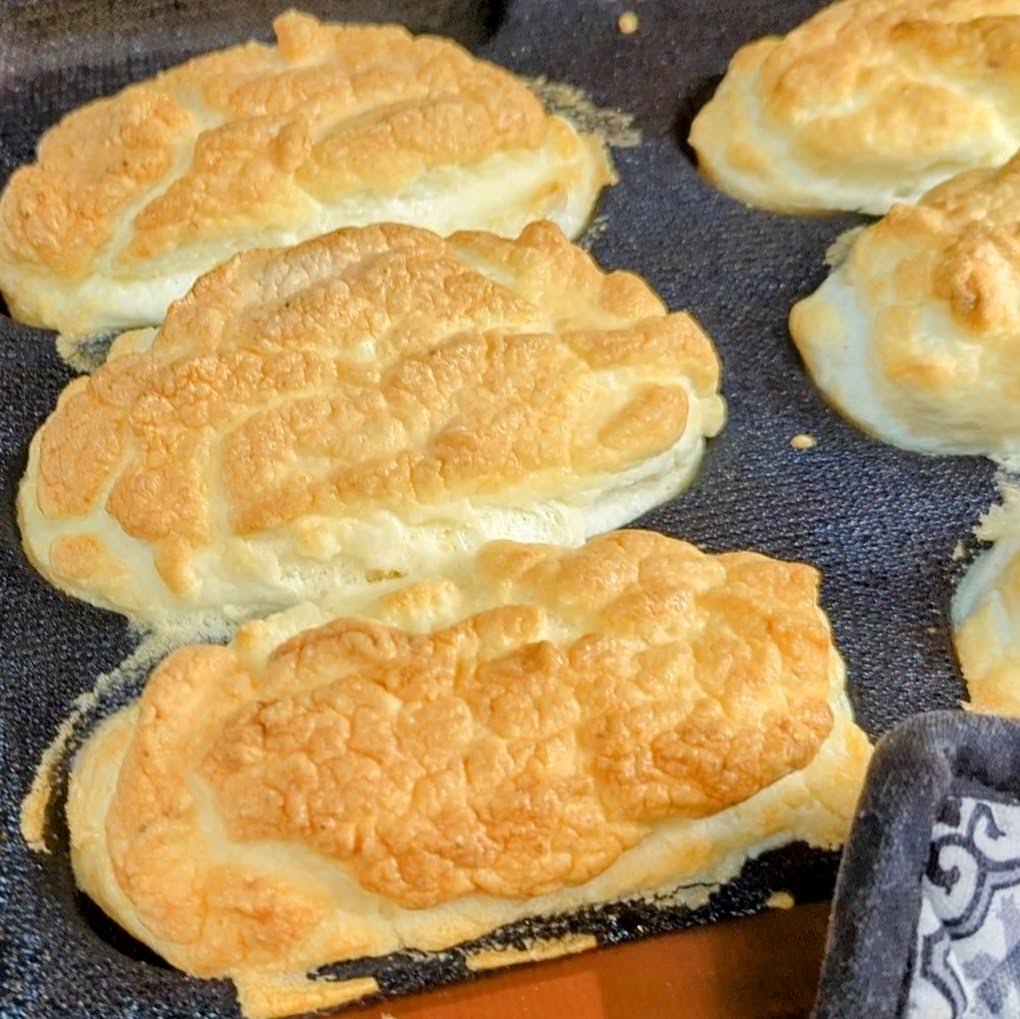 “Almost Carnivore” BiscuitBuns (keto) Indigo Nili