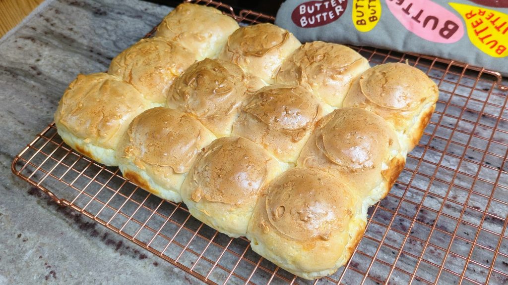 *Yeasted* Next Level Butter Buns (keto, egg white bread) Indigo Nili